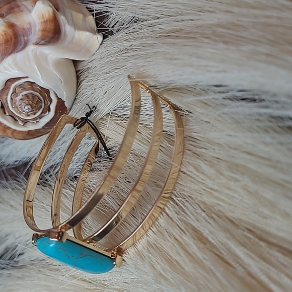 PAPARAZZI ROSE GOLD TONE TURQUOISE CUFF BRACELET - Picture 3 of 10